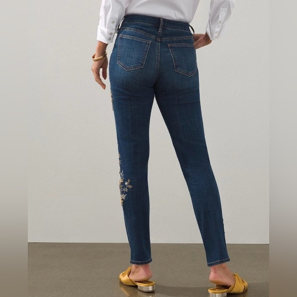 NWT Chico’s Embroidered Embellished Ankle Jeans - Picture 2 of 9